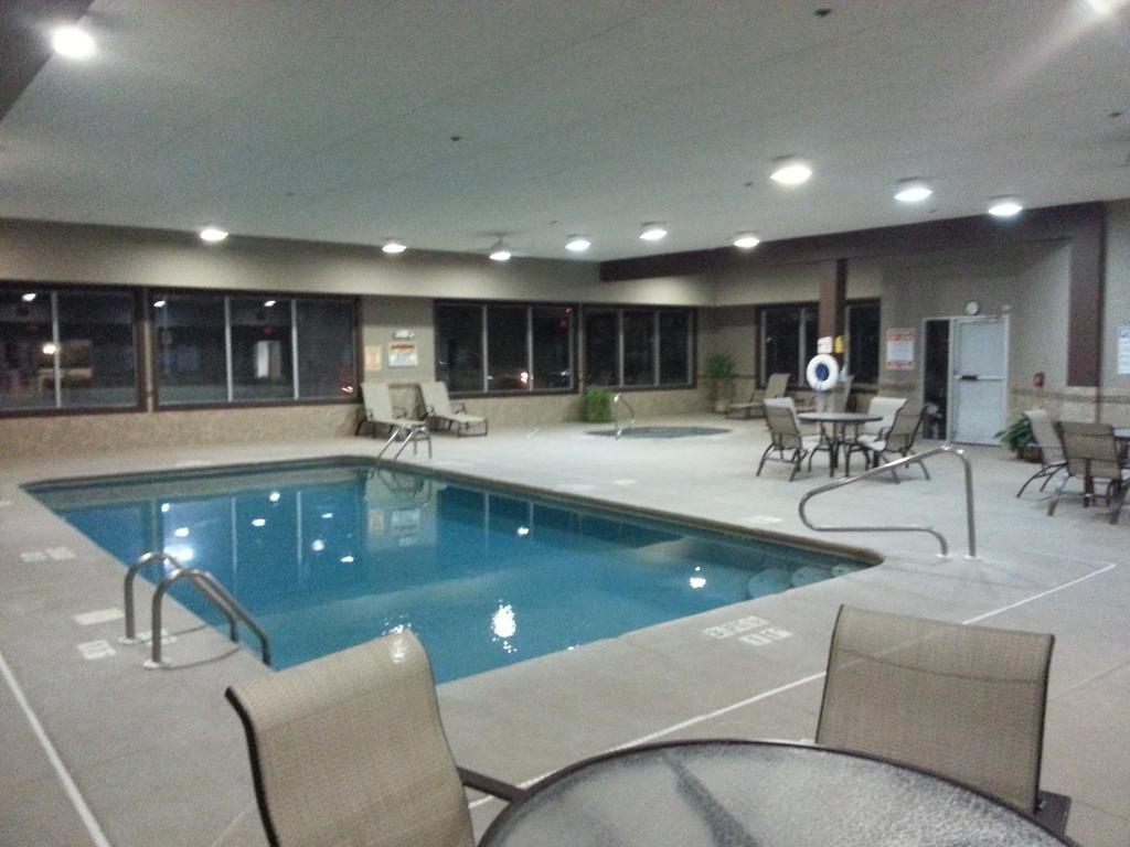 Country Inn & Suites By Radisson, Sidney, Ne المظهر الخارجي الصورة