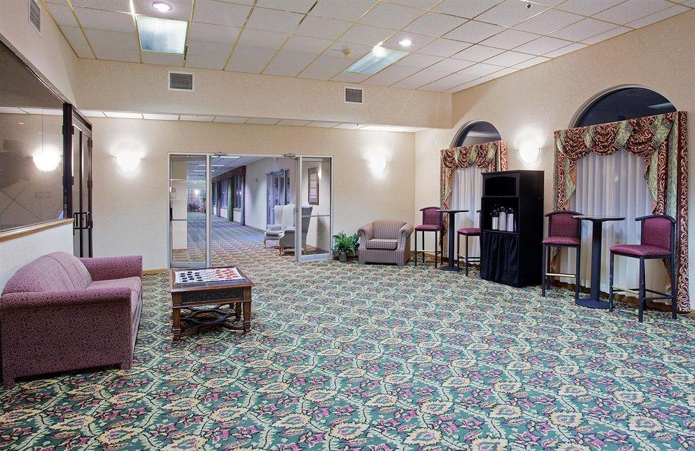 Country Inn & Suites By Radisson, Sidney, Ne المظهر الداخلي الصورة